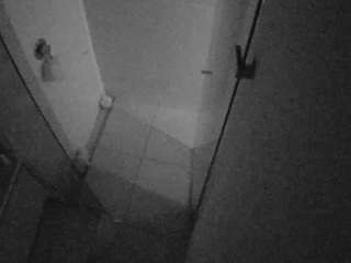 camsoda voyeurcam-casa-salsa-bathroom-7