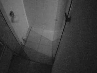 camsoda voyeurcam-casa-salsa-bathroom-7