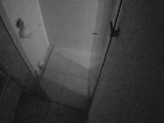 camsoda voyeurcam-casa-salsa-bathroom-7