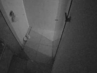 Pornl camsoda voyeurcam-casa-salsa-bathroom-7