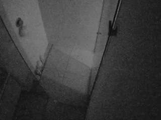 Mountaiden camsoda voyeurcam-casa-salsa-bathroom-7