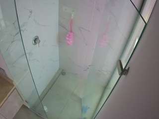 voyeurcam-casa-salsa-bathroom-7