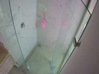 voyeurcam-casa-salsa-bathroom-7