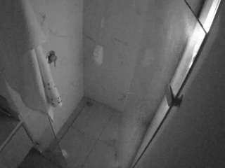 voyeurcam-casa-salsa-bathroom-7