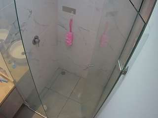 voyeurcam-casa-salsa-bathroom-7