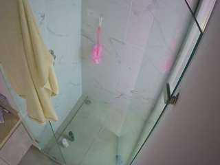 voyeurcam-casa-salsa-bathroom-7
