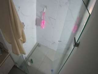 voyeurcam-casa-salsa-bathroom-7