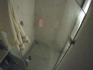 voyeurcam-casa-salsa-bathroom-7