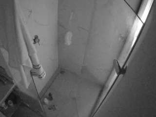 voyeurcam-casa-salsa-bathroom-7