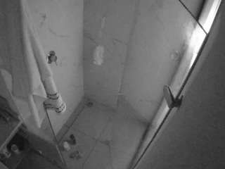 voyeurcam-casa-salsa-bathroom-7