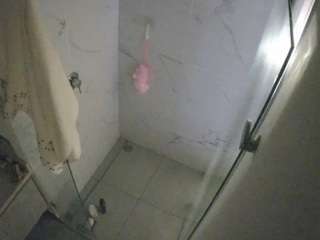 voyeurcam-casa-salsa-bathroom-7