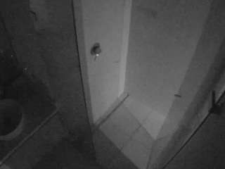 voyeurcam-casa-salsa-bathroom-7