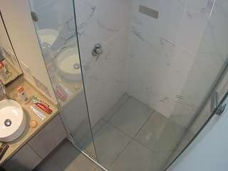 voyeurcam-casa-salsa-bathroom-7