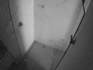 voyeurcam-casa-salsa-bathroom-7