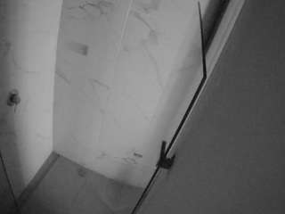 voyeurcam-casa-salsa-bathroom-7