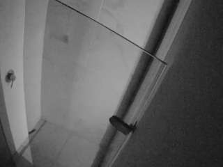voyeurcam-casa-salsa-bathroom-7