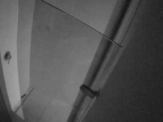 voyeurcam-casa-salsa-bathroom-7