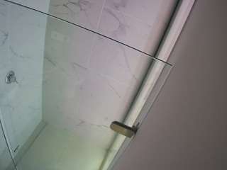 voyeurcam-casa-salsa-bathroom-7