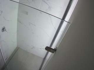 voyeurcam-casa-salsa-bathroom-7