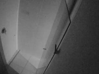 voyeurcam-casa-salsa-bathroom-7