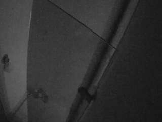 voyeurcam-casa-salsa-bathroom-7