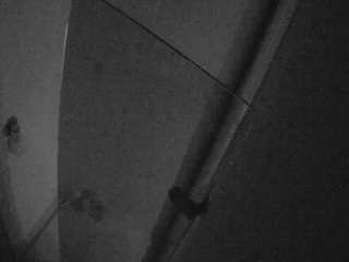 voyeurcam-casa-salsa-bathroom-7