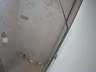 voyeurcam-casa-salsa-bathroom-7