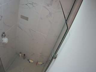 voyeurcam-casa-salsa-bathroom-7