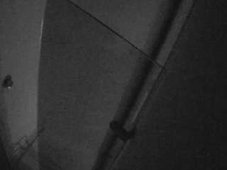 voyeurcam-casa-salsa-bathroom-7