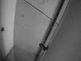 voyeurcam-casa-salsa-bathroom-7