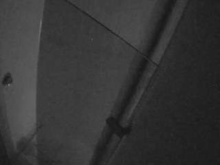 voyeurcam-casa-salsa-bathroom-7