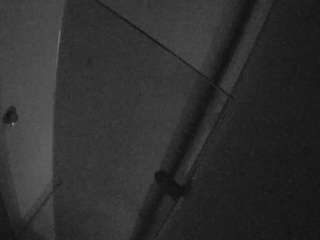 voyeurcam-casa-salsa-bathroom-7