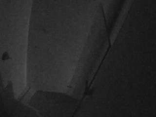 voyeurcam-casa-salsa-bathroom-7