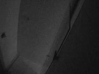 voyeurcam-casa-salsa-bathroom-7