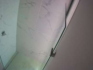 voyeurcam-casa-salsa-bathroom-7