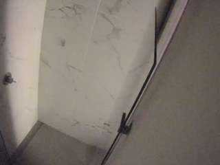 voyeurcam-casa-salsa-bathroom-7