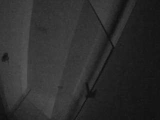 voyeurcam-casa-salsa-bathroom-7