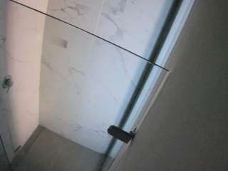 voyeurcam-casa-salsa-bathroom-7