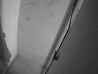 voyeurcam-casa-salsa-bathroom-7