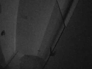 voyeurcam-casa-salsa-bathroom-7