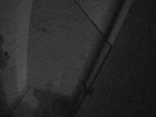 voyeurcam-casa-salsa-bathroom-7