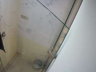 voyeurcam-casa-salsa-bathroom-7