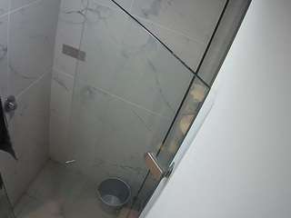 voyeurcam-casa-salsa-bathroom-7