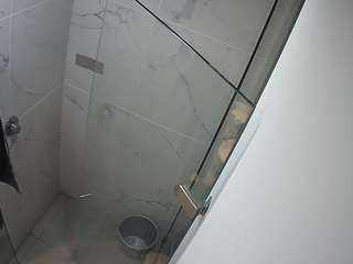 voyeurcam-casa-salsa-bathroom-7