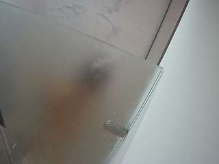 voyeurcam-casa-salsa-bathroom-7