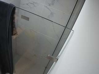 voyeurcam-casa-salsa-bathroom-7