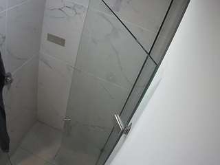 voyeurcam-casa-salsa-bathroom-7