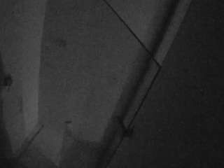 voyeurcam-casa-salsa-bathroom-7