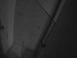 voyeurcam-casa-salsa-bathroom-7