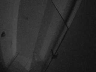 voyeurcam-casa-salsa-bathroom-7